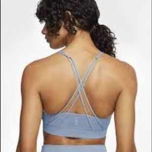 Nike women’s swoosh luxe medium support padded sports bra